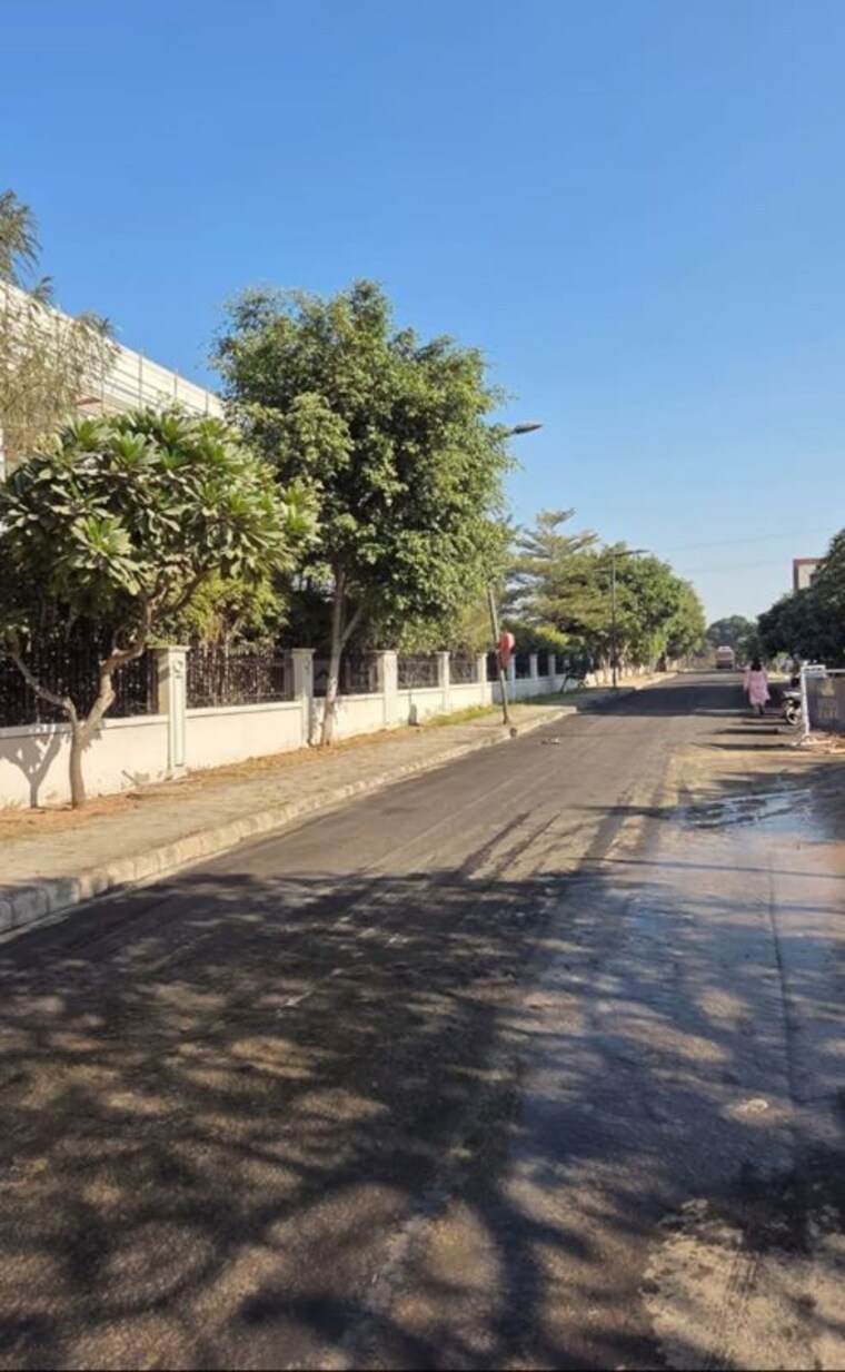 undefined, omaxe-new-chandigarh  321 Sq.Yd. Plot In North Mullanpur Chandigarh 10275321