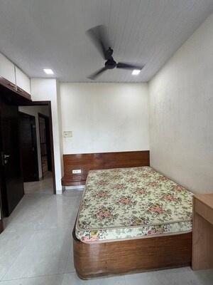 Bedroom in 3 BHK Apartment at Juhu – for Rent