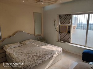 Bedroom in 2 BHK Apartment at Jolly Maker Apartment, Cuffe Parade – for Rent