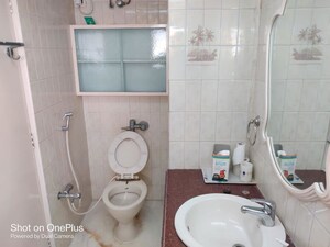Bathroom in 2 BHK Apartment at Jolly Maker Apartment, Cuffe Parade – for Rent