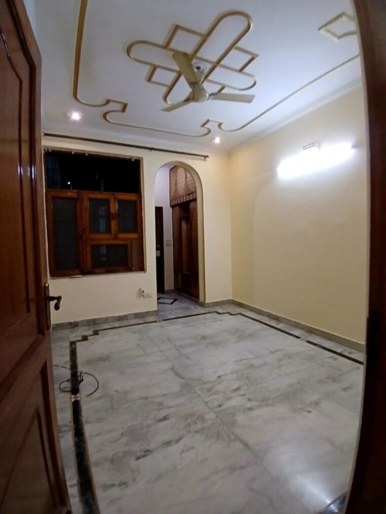 Room, spring field colony 3 Bedroom 1650 Sq.Ft. Builder Floor In Spring Field Colony Faridabad 10327112