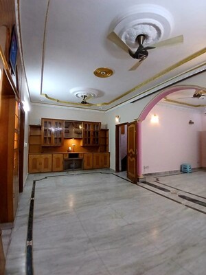 Room in 3 BHK Builder Floor at Spring Field Colony – for Sale