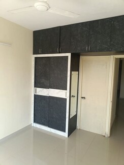 2 BHK Apartment For Rent in Pyramid Urban Homes