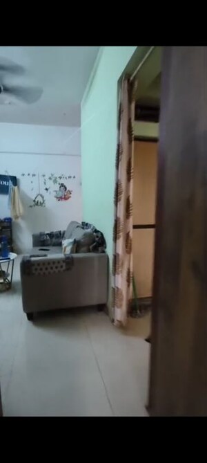 Living Room in 1 BHK Apartment at Tilak Nagar – for Rent