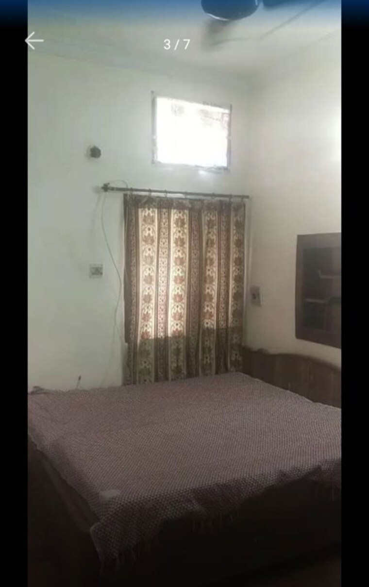Room, sector 43 2 Bedroom 1500 Sq.Ft. Builder Floor In Sector 43 Chandigarh 10327191