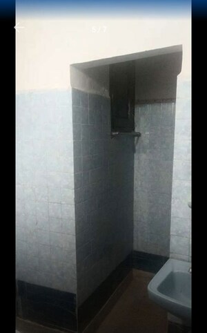 Bathroom in 2 BHK Builder Floor at Sector 43 – for Rent