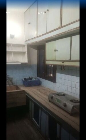 Kitchen in 2 BHK Builder Floor at Sector 43 – for Rent