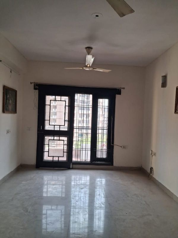 3 BHK + Study Room Apartment For Rent in BPTP Discovery Park