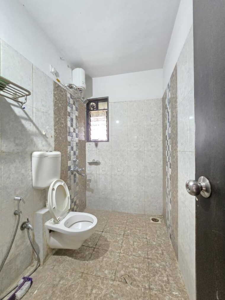 Bathroom, wadgaon sheri 2 Bedroom 1200 Sq.Ft. Apartment In Wadgaon Sheri Pune 10327173