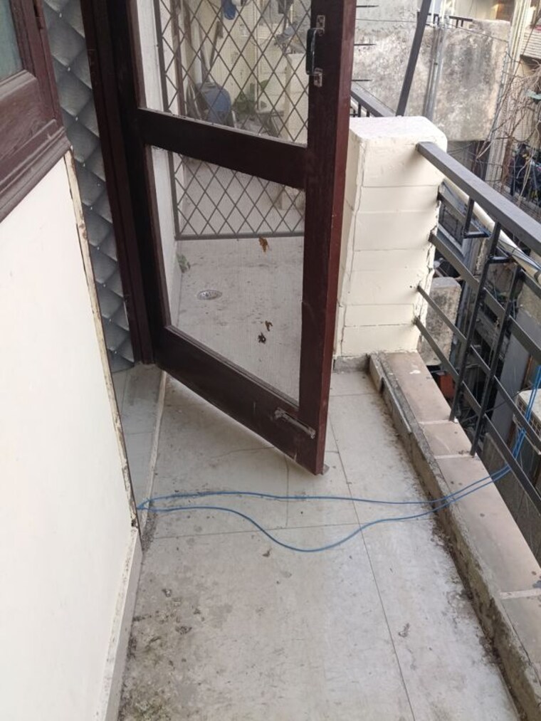 Balcony, malviya nagar 2 Bedroom 55 Sq.Yd. Builder Floor In Malviya Nagar Delhi 10327222
