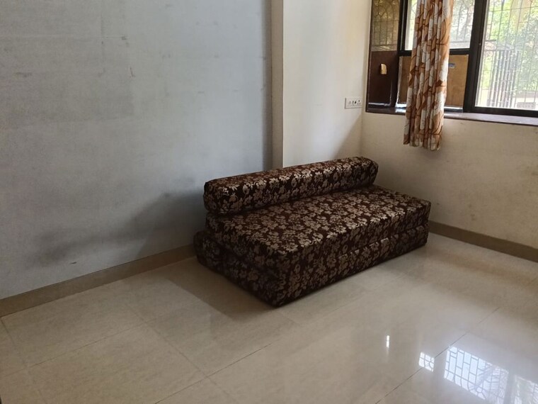 Living Room, sai-baba-complex-goregaon 2 Bedroom 950 Sq.Ft. Apartment In Goregaon East Mumbai 10327234