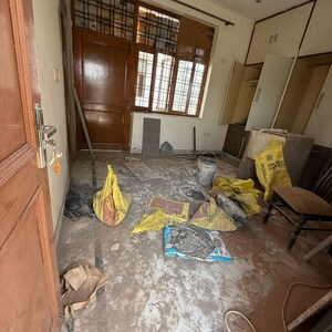 Living Room in 1 RK Builder Floor at Sector 23 – for Rent