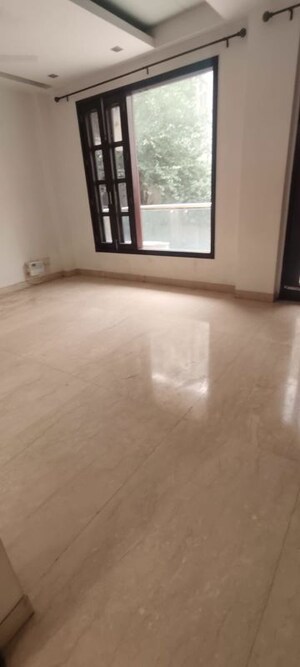 Living Room in 3 BHK Builder Floor at Greater Kailash Part 3 – for Rent