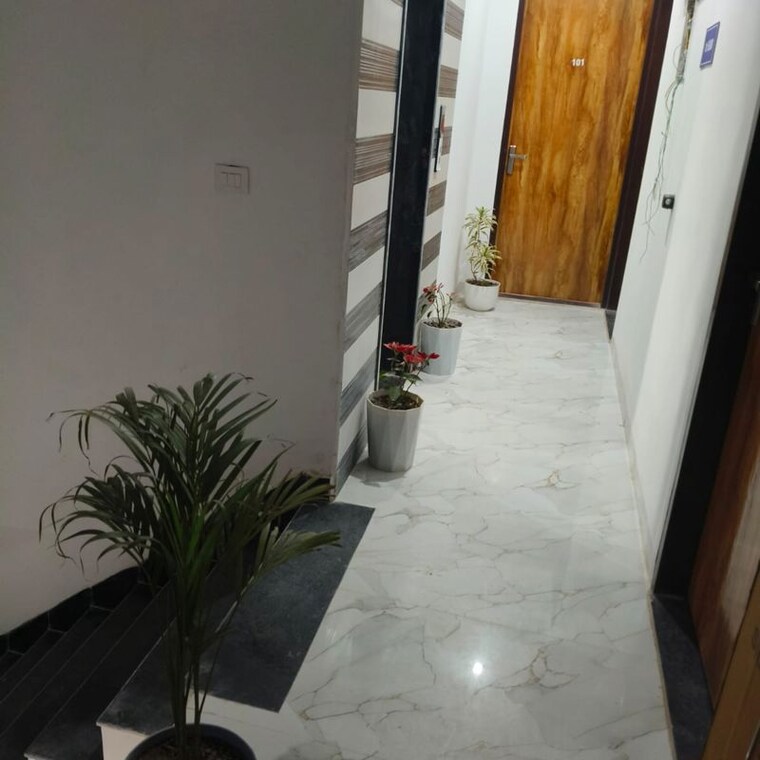 Balcony, sector 18 1 RK 160 Sq.Ft. Builder Floor In Sector 18 Gurgaon 10327269