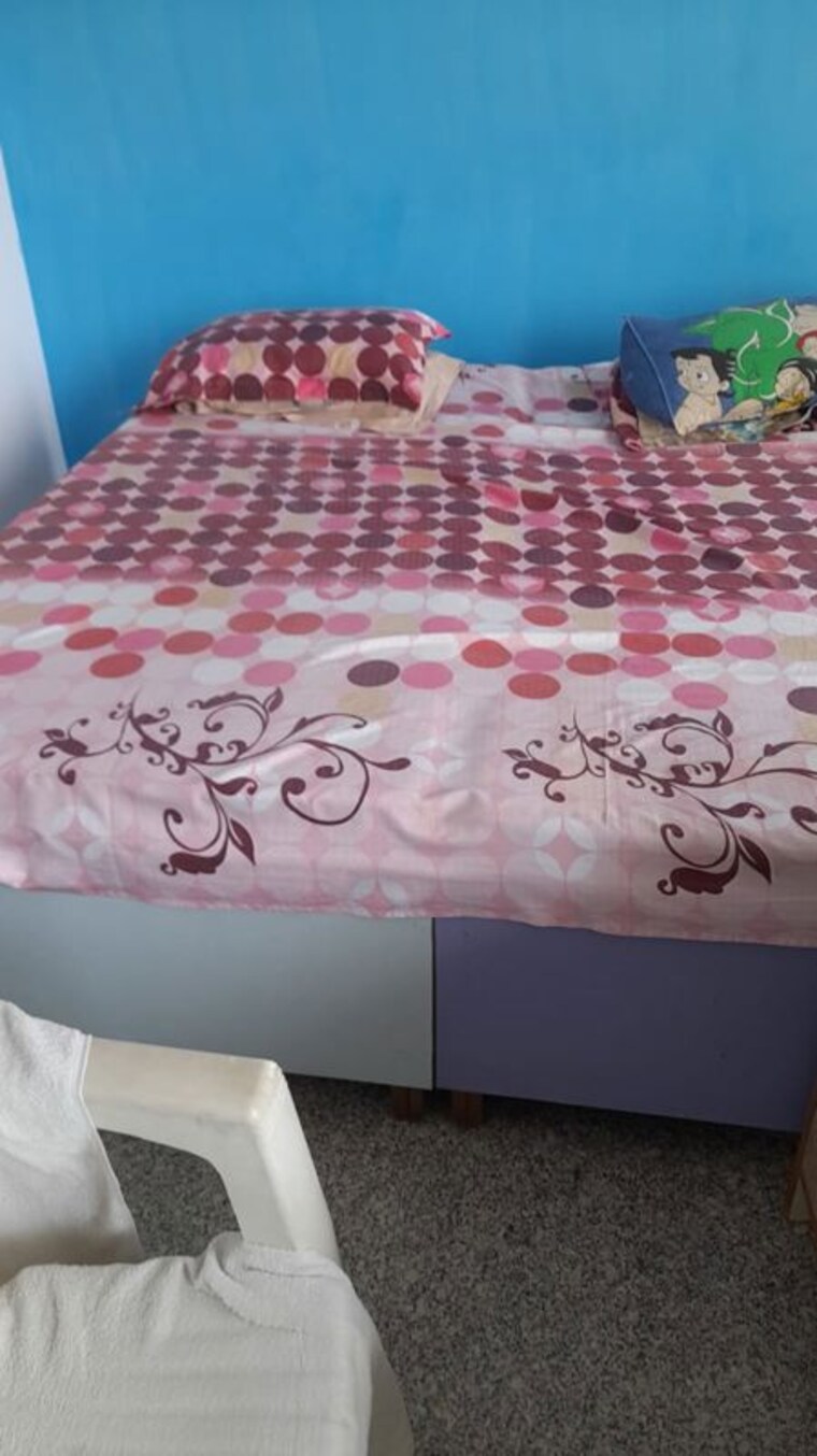 Bedroom, sector 25 3 Bedroom 180 Sq.Yd. Builder Floor In Sector 25 Gurgaon 10327254