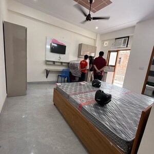 Parking in 1 RK Builder Floor at Sector 18 – for Rent