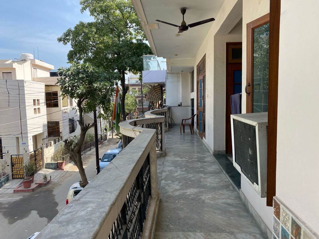 3 BHK + Study Room,Extra Room,Basement,Store Room Builder Floor For Rent in Anand Niketan