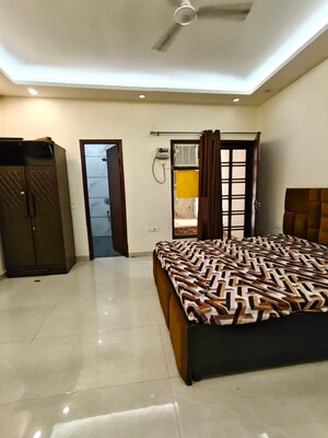 Bedroom in 2 BHK Builder Floor at Sushant Lok I – for Rent