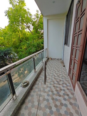Balcony in 2 BHK Builder Floor at Sushant Lok I – for Rent