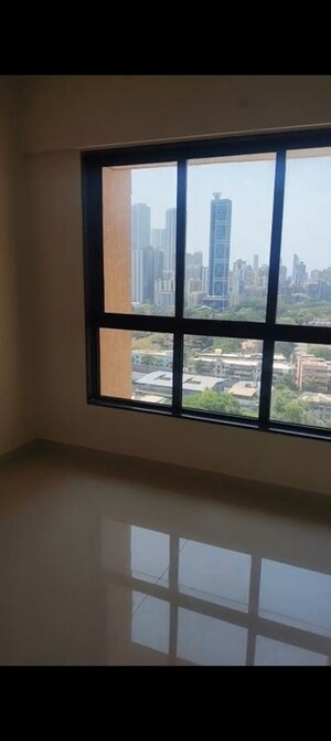 Room in 2 BHK Apartment at Parel – for Rent