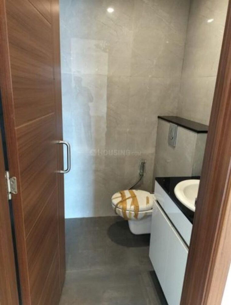 Bathroom, omaxe-lake 4 Bedroom 2300 Sq.Ft. Apartment In North Mullanpur Chandigarh 9882655