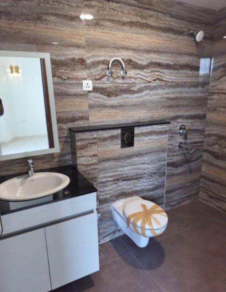 Washroom, omaxe-lake 4 Bedroom 2300 Sq.Ft. Apartment In North Mullanpur Chandigarh 9882655