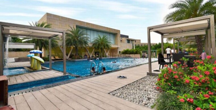 Swimming Pool, omaxe-lake 4 Bedroom 2300 Sq.Ft. Apartment In North Mullanpur Chandigarh 9882655