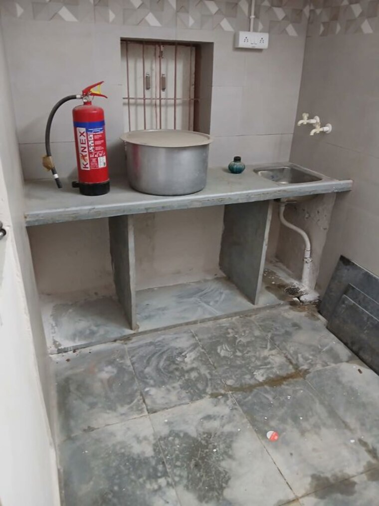 Kitchen, satellite 2 Bedroom 1150 Sq.Ft. Apartment In Satellite Ahmedabad 10327298