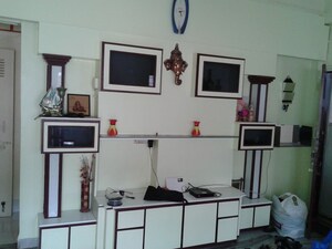 Team Area in 2 BHK Apartment at Rakshalekha Society, Dattawadi – for Rent