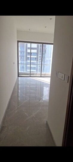 2 BHK + Extra Room Apartment For Sale in Mahalaxmi