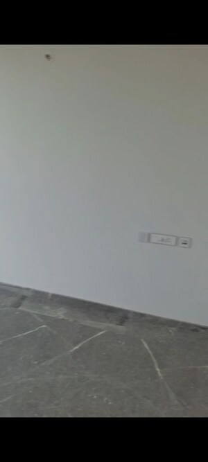 Room in 2 BHK Apartment at Mahalaxmi – for Sale