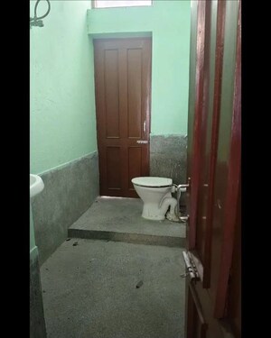 Bathroom in 1 RK Builder Floor at Sector 61 – for Rent