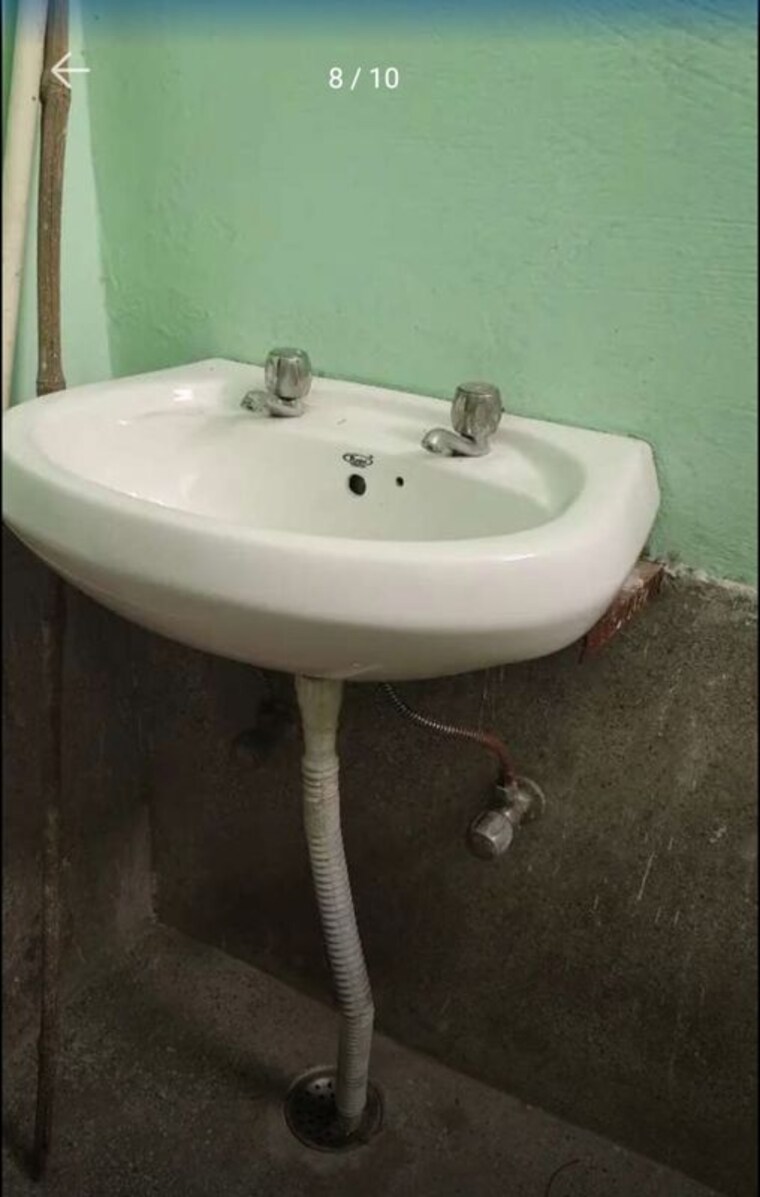 Bathroom, sector 61 1 RK 800 Sq.Ft. Builder Floor In Sector 61 Chandigarh 10327355