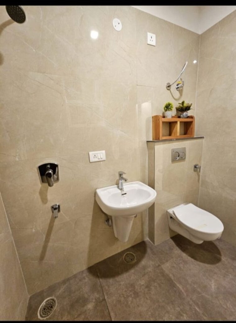 Bathroom, aura-homes 3 Bedroom 1650 Sq.Ft. Builder Floor In Patiala Road Zirakpur 10327360