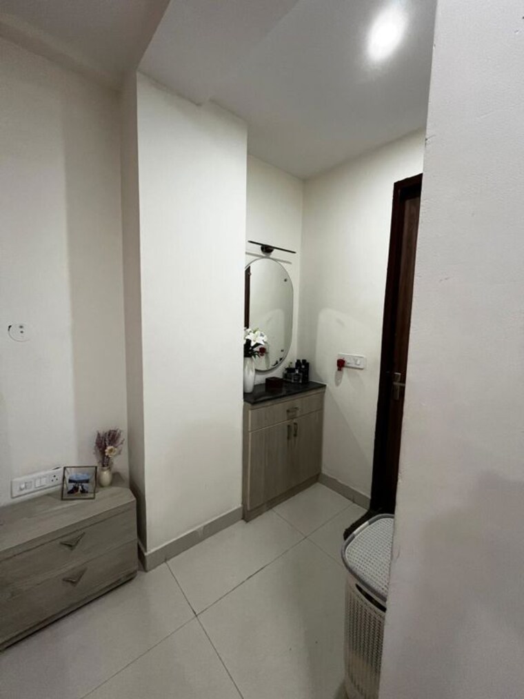 Room, sector 40 2 Bedroom 1500 Sq.Ft. Builder Floor In Sector 40 Gurgaon 10327365