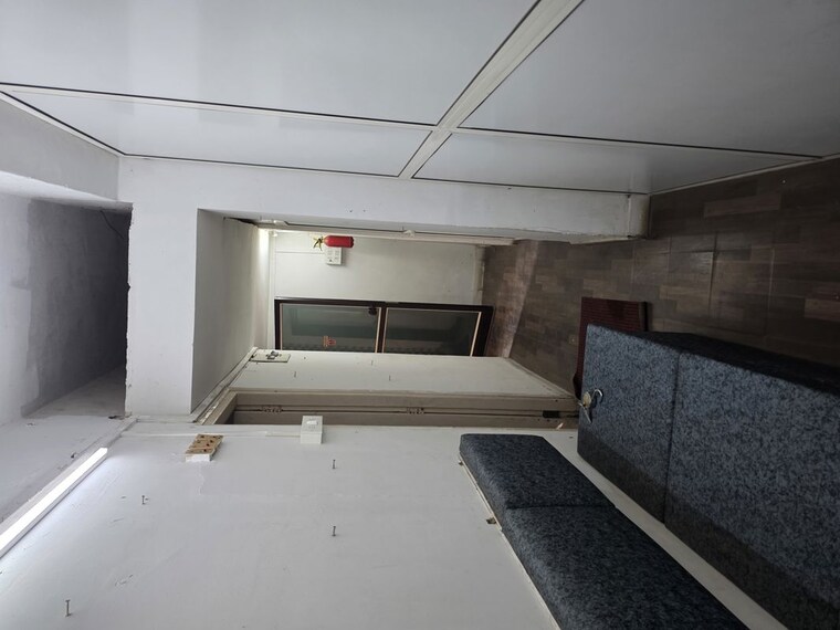 Kitchen, caesar-apartment Commercial Office Space 1000 Sq.Ft. In Andheri West Mumbai 10327381