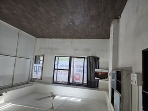 Furnished Amenities in  Office Space at Caesar Apartment, Andheri West – for Rent