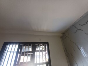 Room in 3.5 BHK Independent House at Palla – for Sale