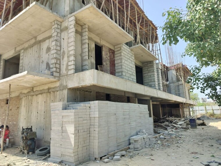 Exterior View, vrindavan yojna 3.5 Bedroom 2102 Sq.Ft. Apartment In Vrindavan Yojna Lucknow 10327398