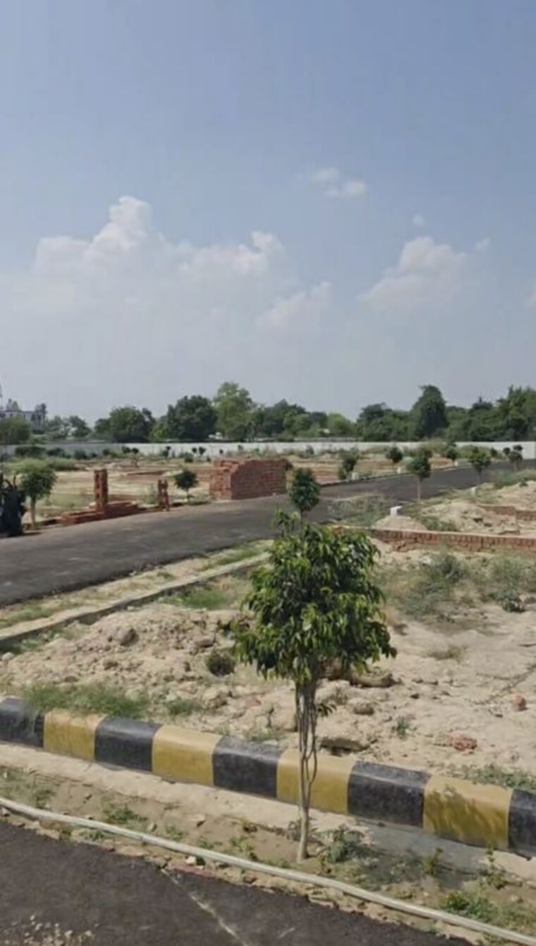 undefined, bakshi ka talab  1000 Sq.Ft. Plot In Bakshi Ka Talab Lucknow 10327345