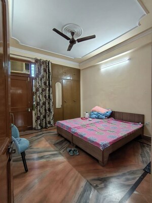 Bedroom in 2.5 BHK Builder Floor at Sector 39 – for Rent