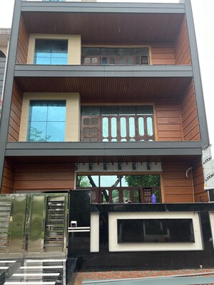 2 BHK Builder Floor For Rent in Sector 37 Greater Noida