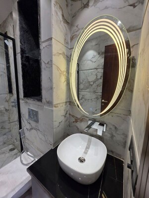 Bathroom in 3 BHK Builder Floor at Agrim Apartment, Sector 43 – for Rent