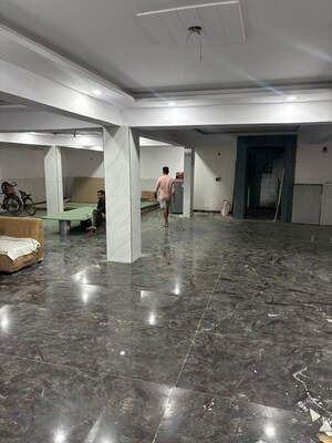 Parking in 2 BHK Builder Floor at Gandhi Colony – for Rent