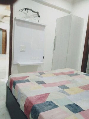 Bedroom in 2 BHK Builder Floor at Shastri Colony – for Rent