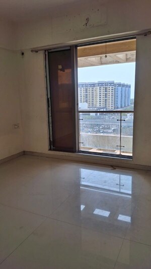 Room in 2 BHK Apartment at Siddhivinayak Utopia Ulwe, Ulwe – for Rent