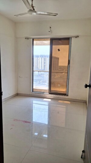 Room in 2 BHK Apartment at Siddhivinayak Utopia Ulwe, Ulwe – for Rent