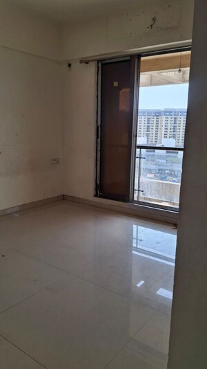 Room in 2 BHK Apartment at Siddhivinayak Utopia Ulwe, Ulwe – for Rent