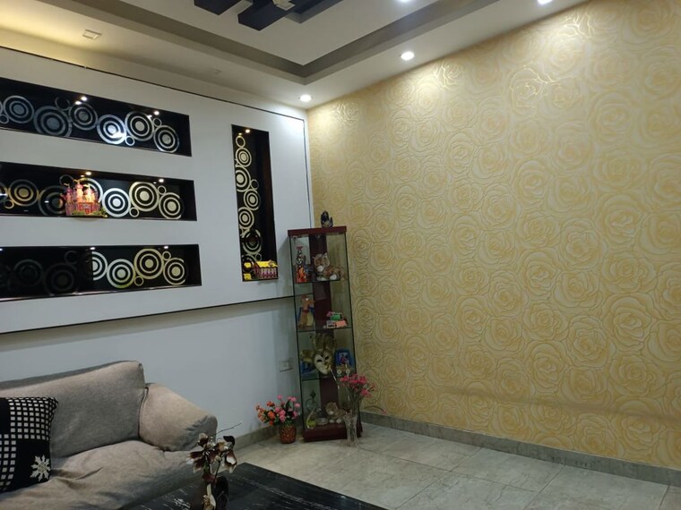 Room, new industrial township 5 3 Bedroom 2000 Sq.Ft. Builder Floor In New Industrial Township 5 Faridabad 10327632