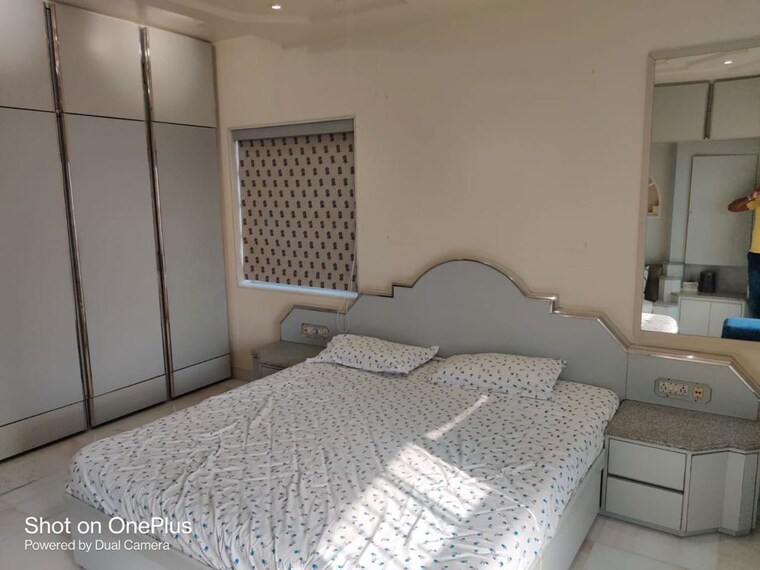 Bedroom, jolly-maker-apartment 2 Bedroom 1615 Sq.Ft. Apartment In Cuffe Parade Mumbai 10327056